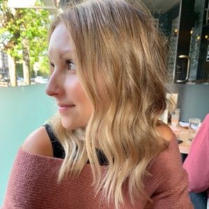 Meet your Posher, Julie